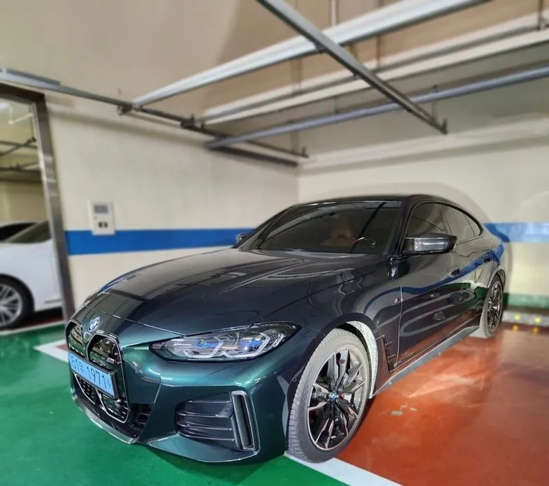 BMW i4 — фото 1