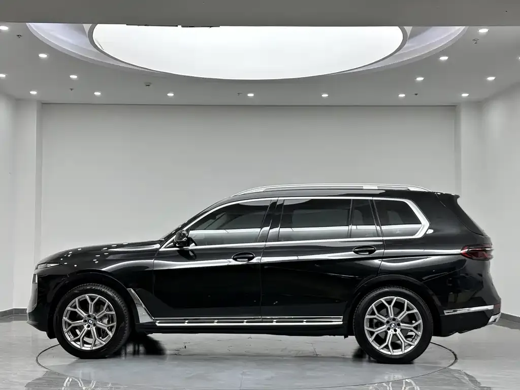 BMW X7 — фото 5