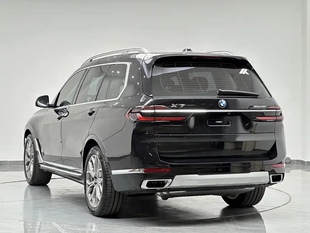 BMW X7 — фото 10