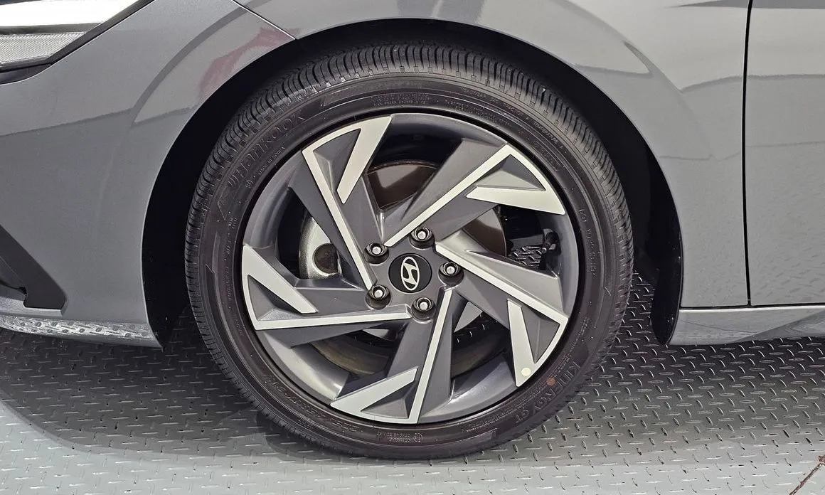 Hyundai AVANTE — фото 9