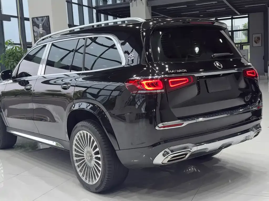 Mercedes-Benz GLS — фото 9