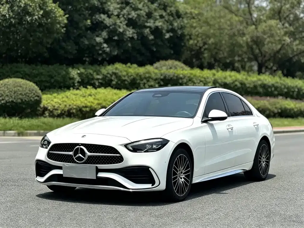 Mercedes-Benz C-Class — фото 1