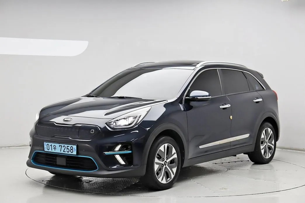 Kia Niro — фото 1
