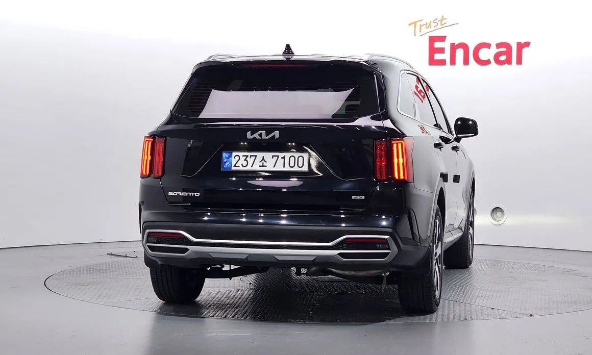 Kia Sorento — фото 3