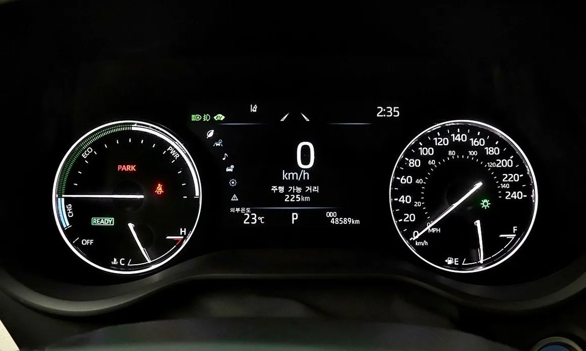 Toyota Sienna — фото 10
