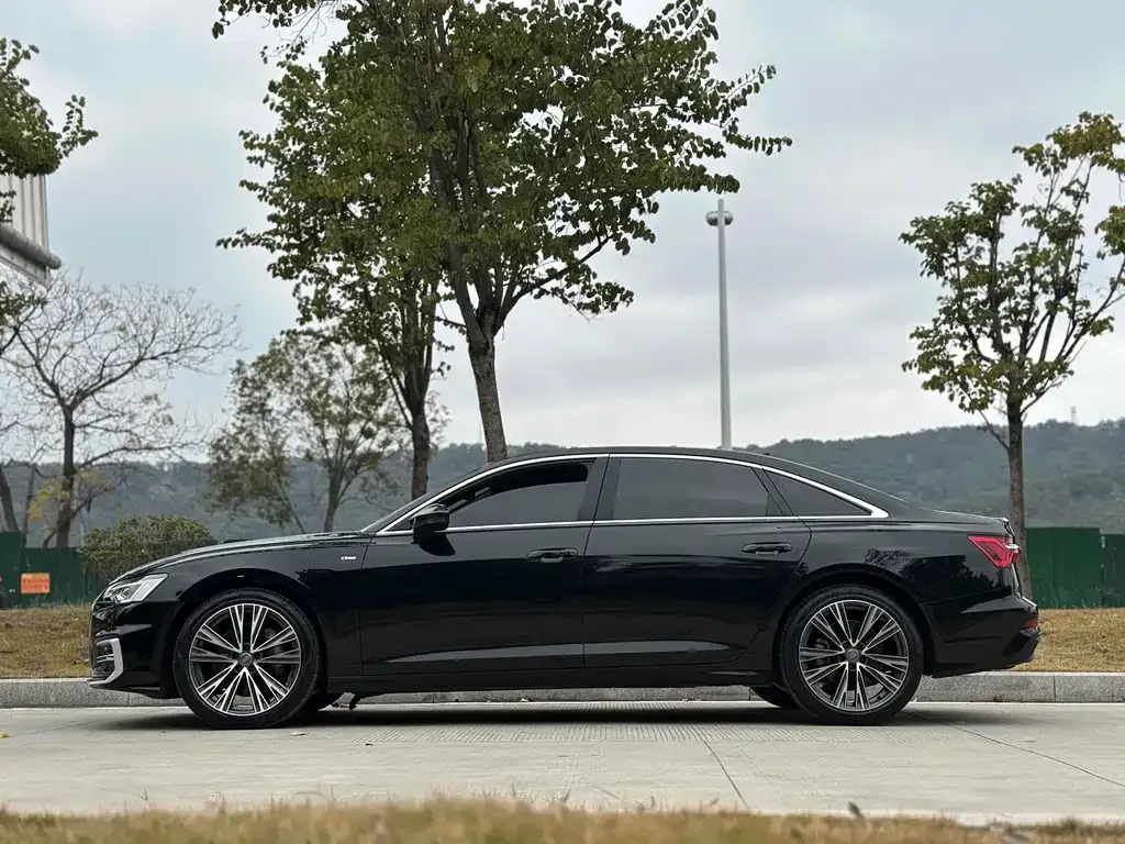 Audi A6L — фото 7