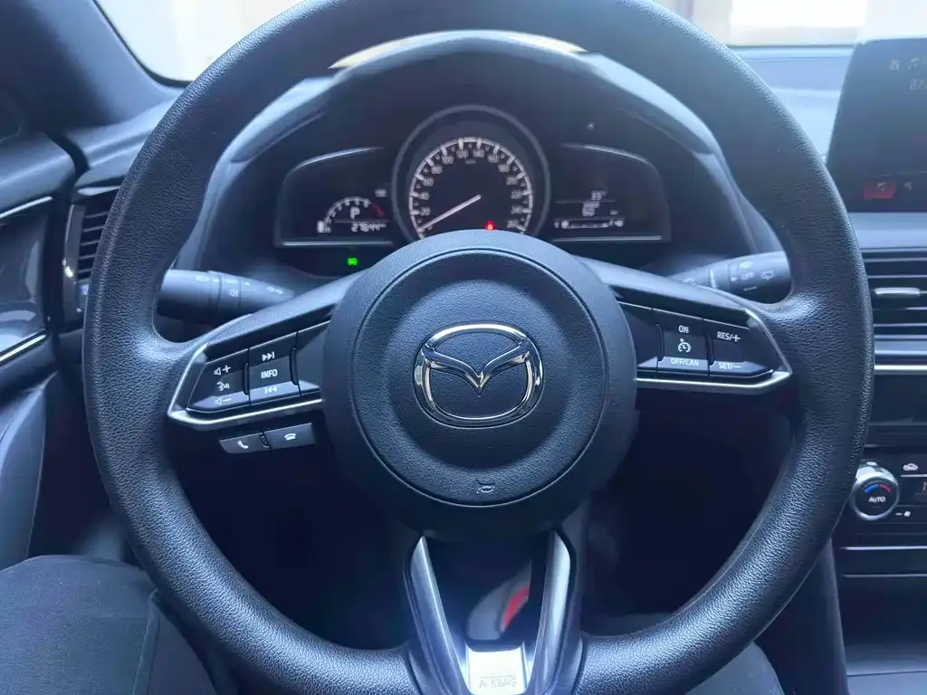 Mazda CX-4 — фото 4
