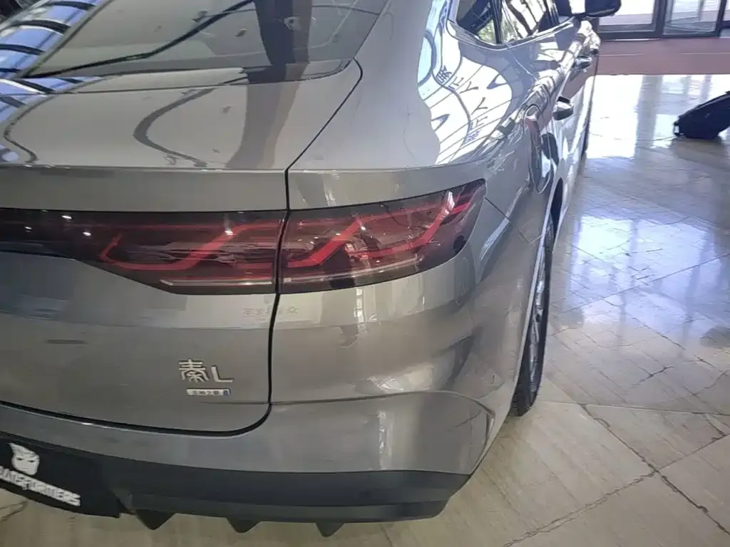 BYD Qin L — фото 10