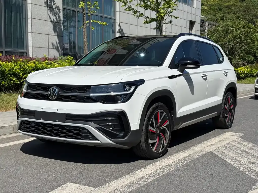 Volkswagen Tharu — фото 1