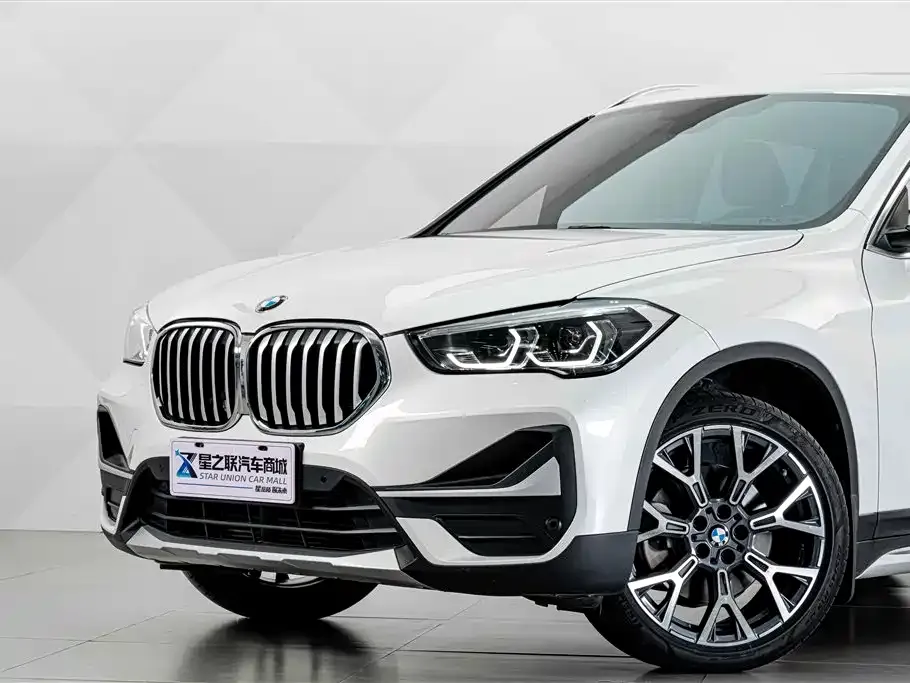 BMW X1 — фото 5