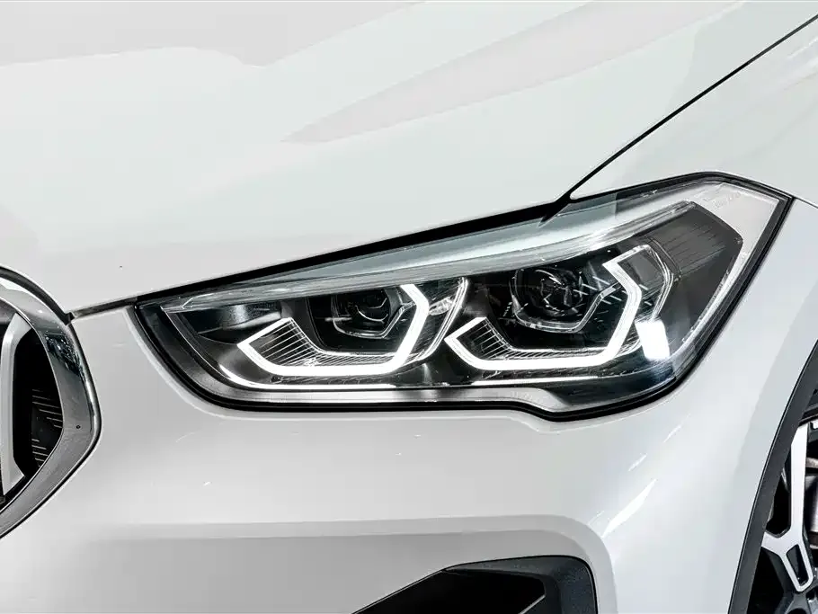 BMW X1 — фото 2