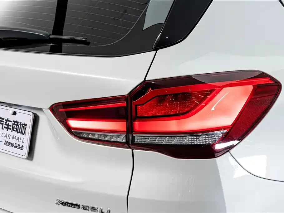 BMW X1 — фото 4