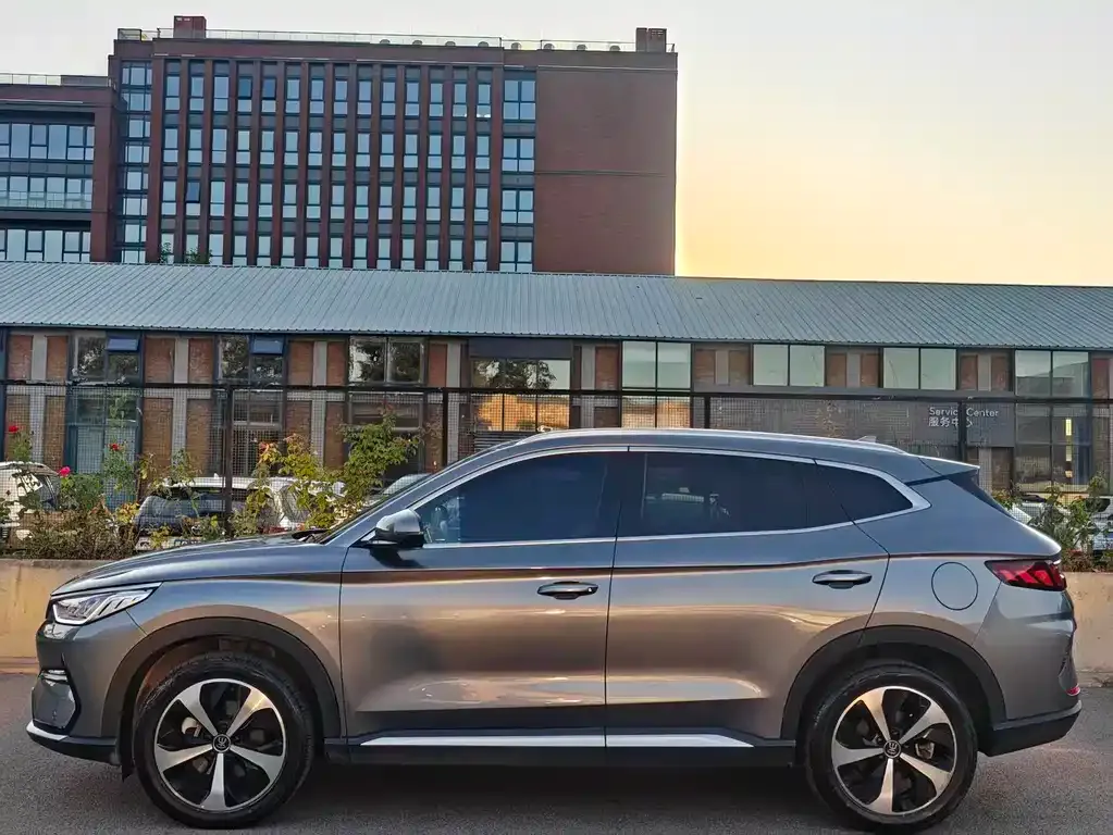 BYD PLUS New Energy — фото 3