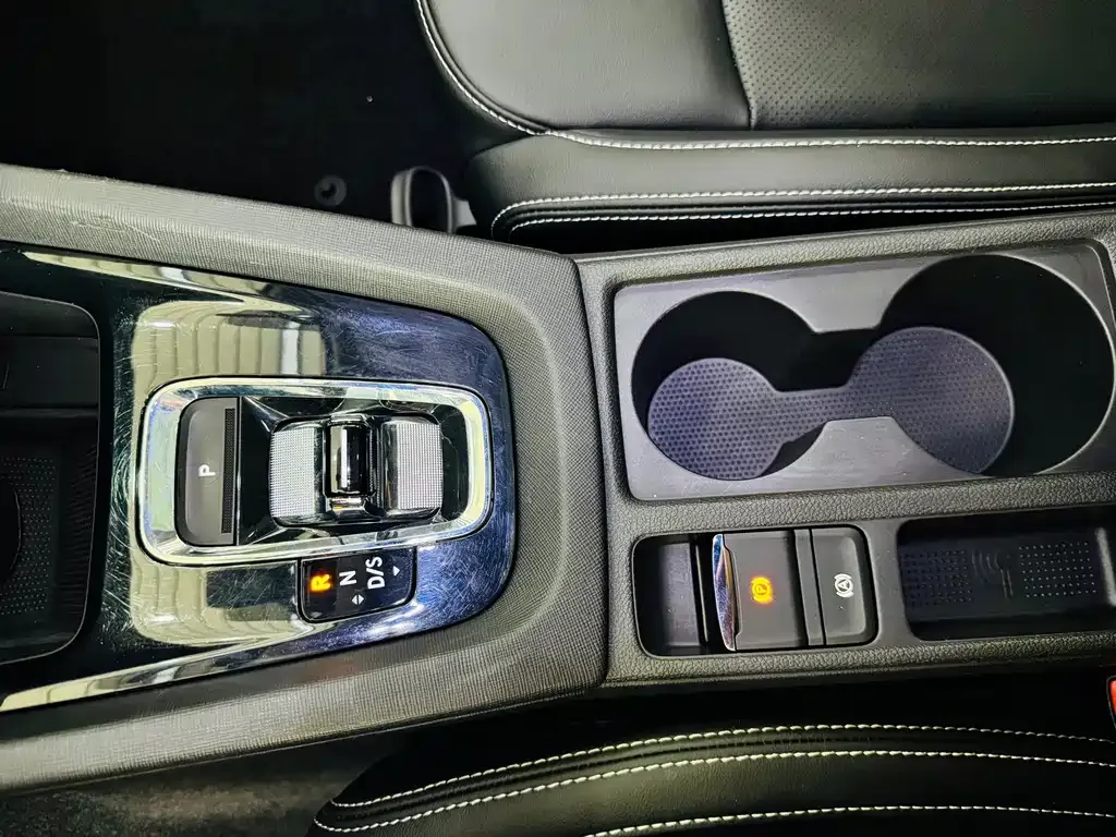 Skoda Octavia — фото 10