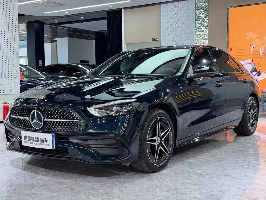 Mercedes-Benz C-Class — фото 1