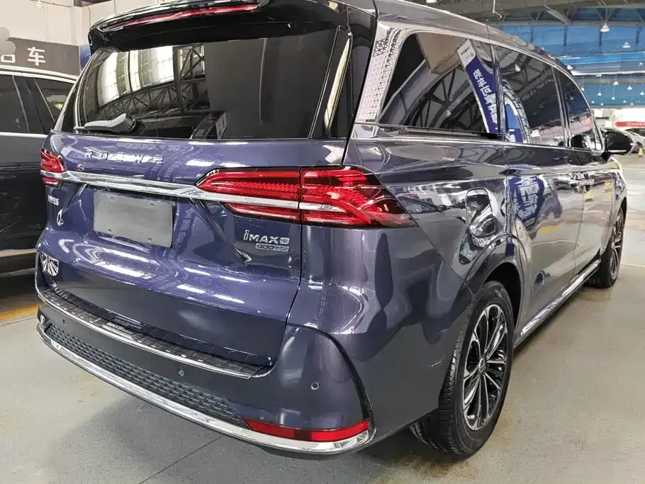 Roewe iMAX8 — фото 2