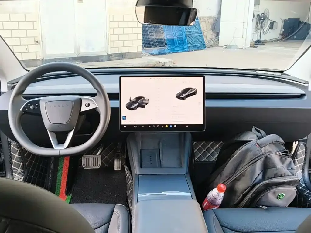 Tesla Model 3 — фото 3