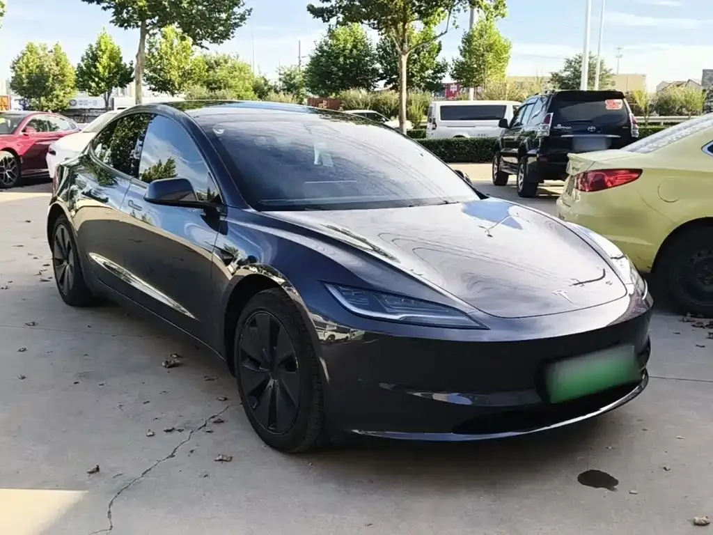 Tesla Model 3 — фото 5