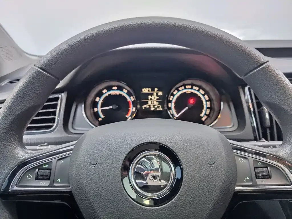 Skoda Kamiq — фото 9
