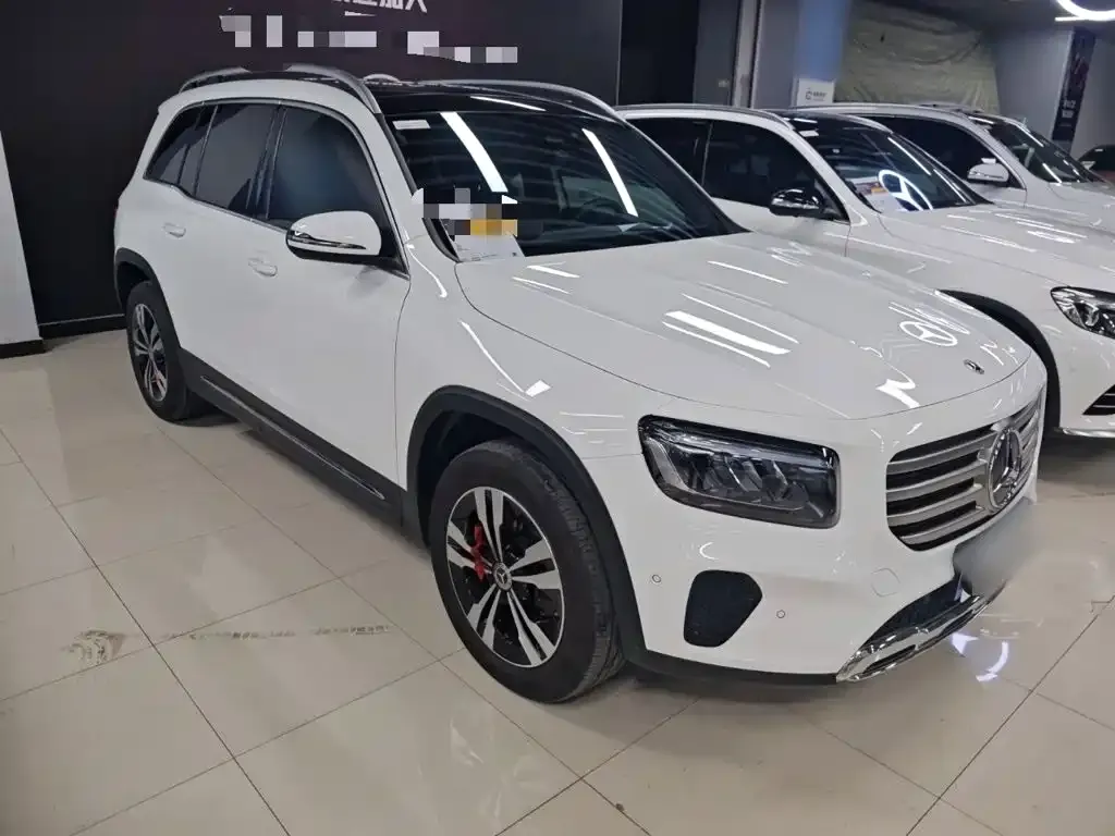 Mercedes-Benz GLB — фото 10