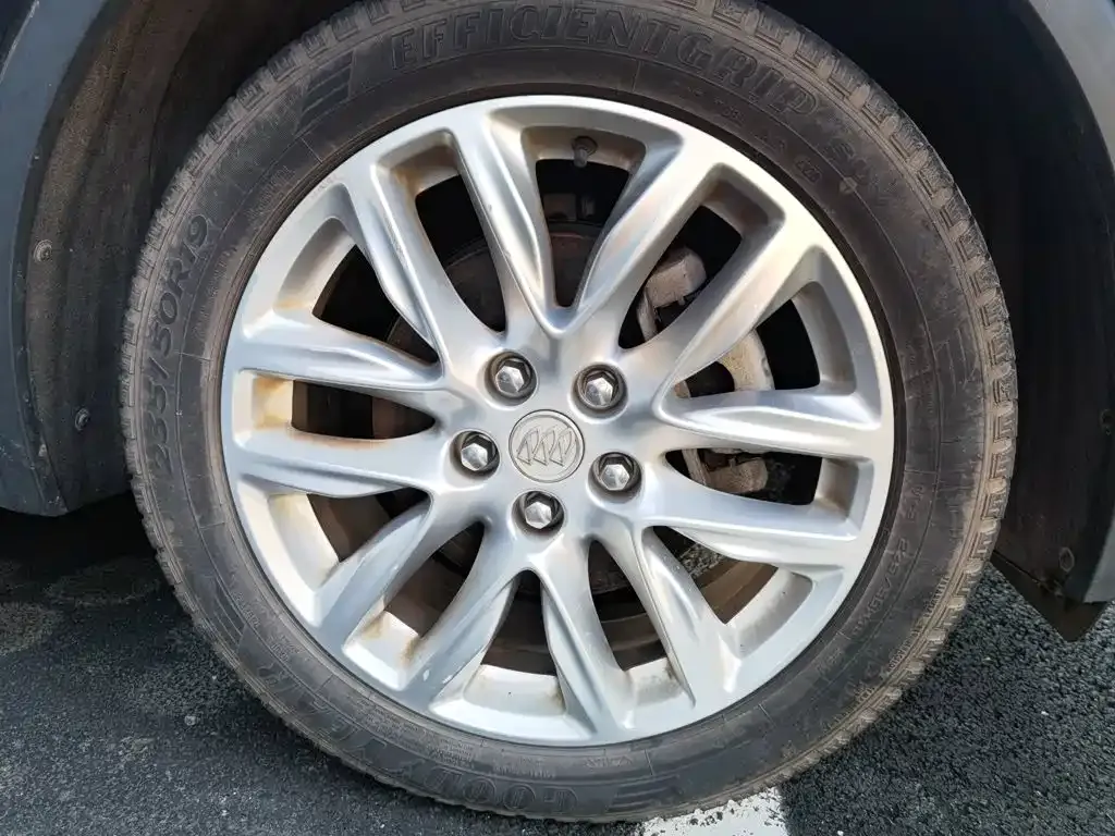 Buick Envision Plus — фото 7