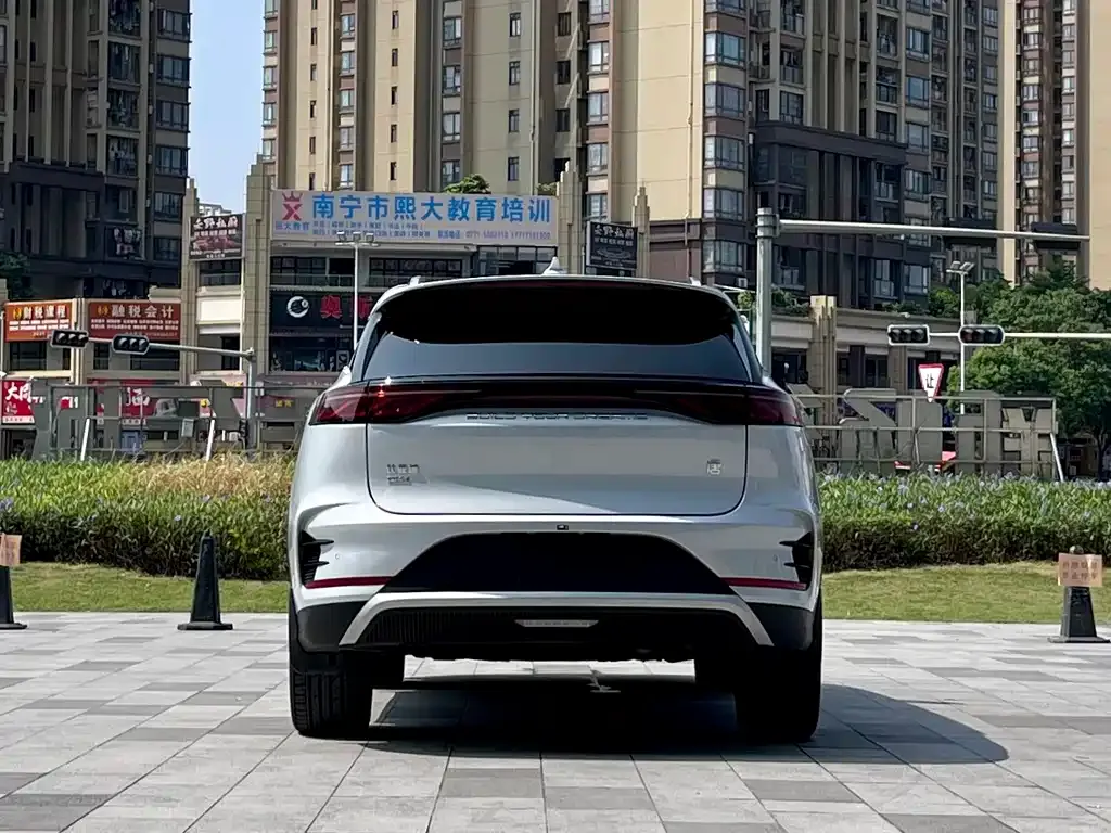 BYD Tang New Energy — фото 7
