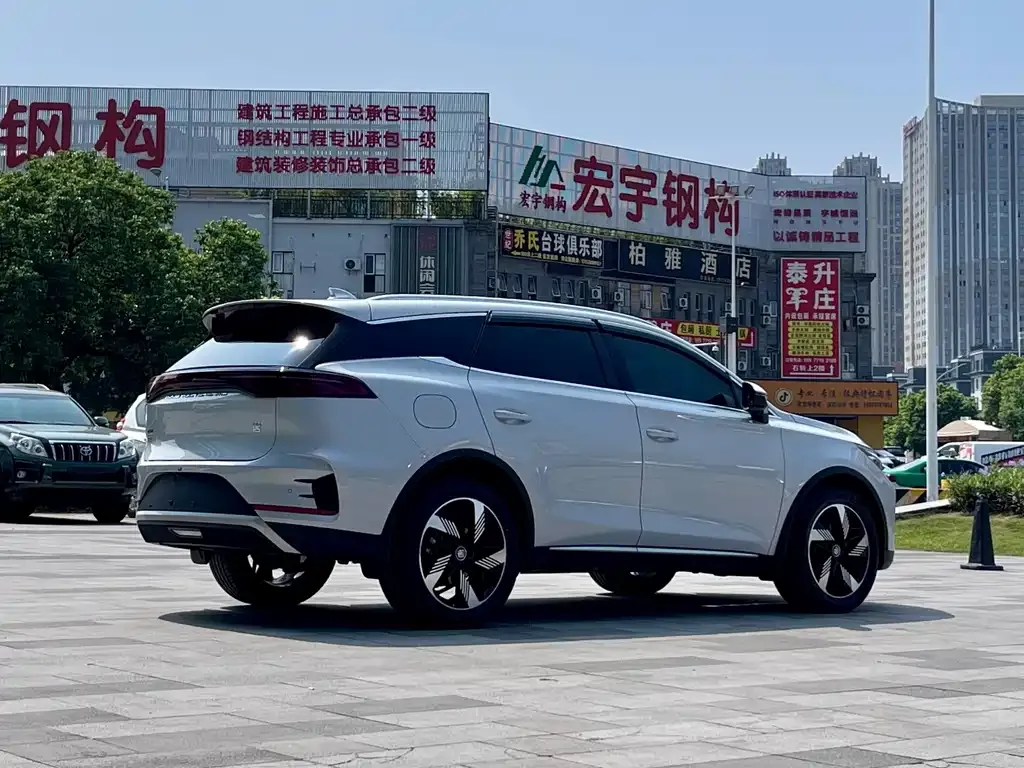 BYD Tang New Energy — фото 6