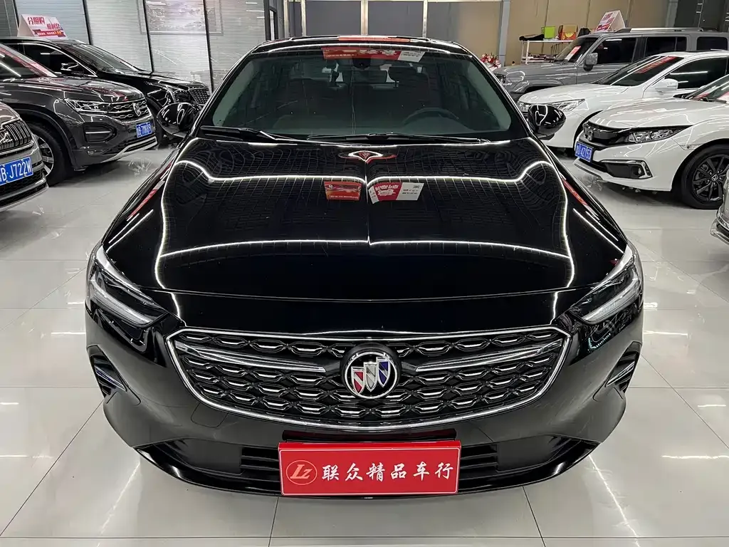 Buick Regal — фото 1