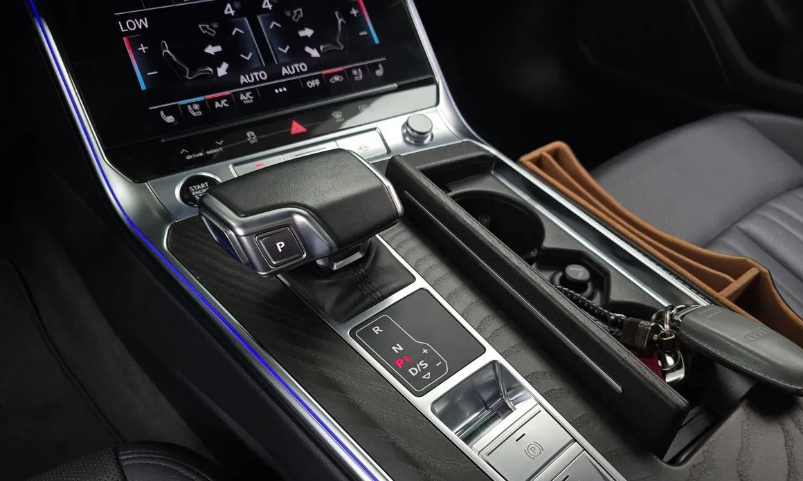 Audi A6 — фото 10