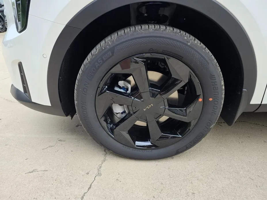 Kia Sorento — фото 5