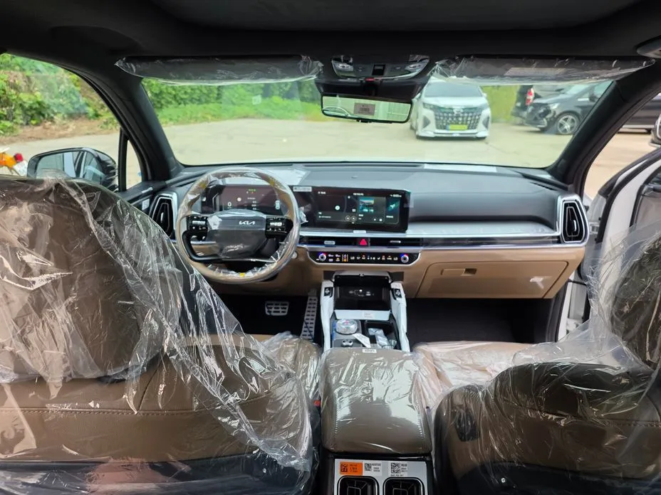 Kia Sorento — фото 10