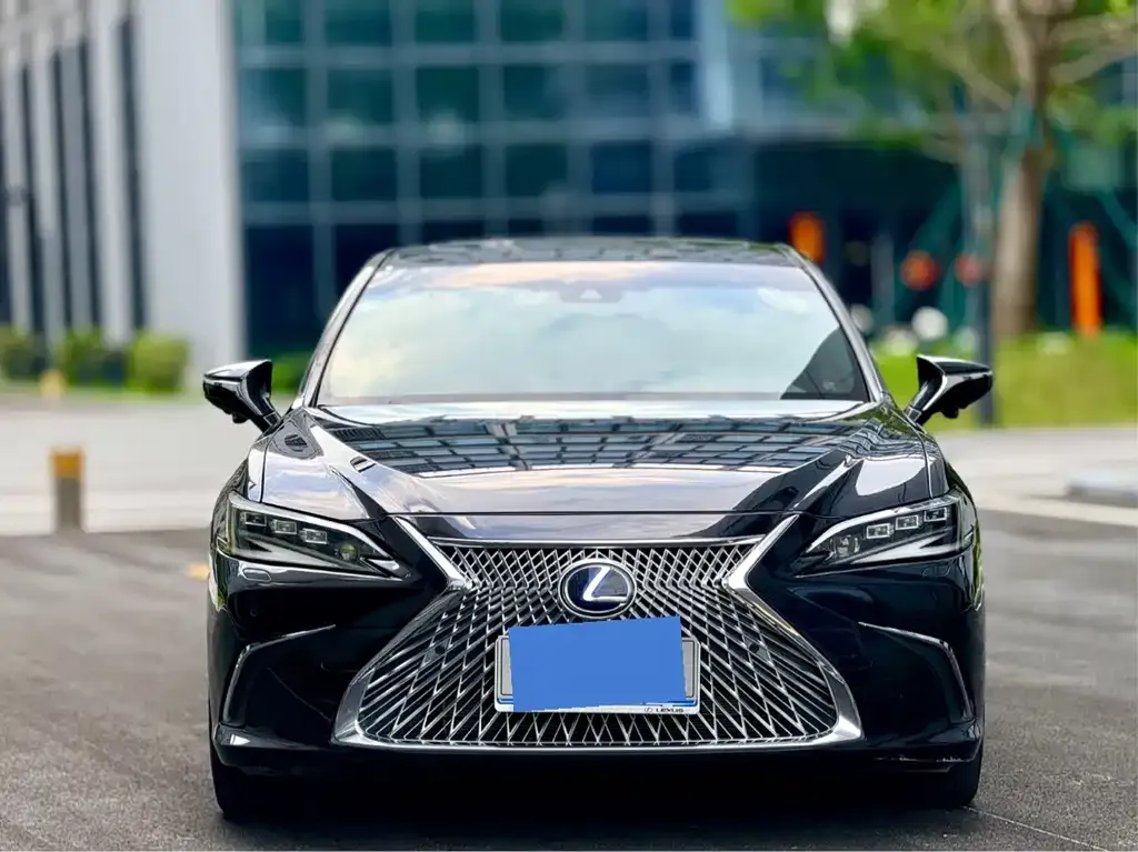 Lexus ES — фото 5