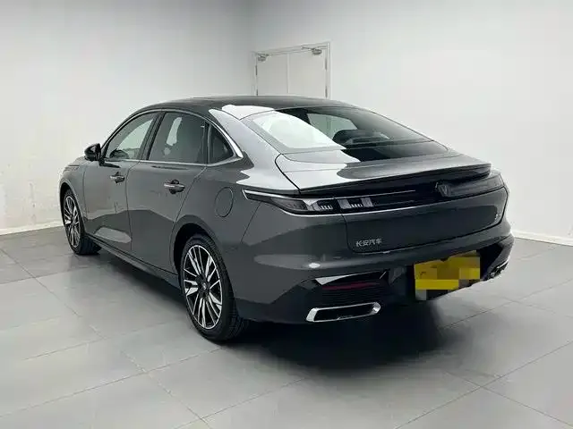 Changan Eado — фото 2