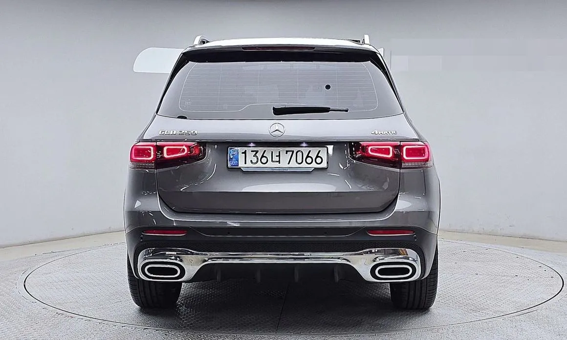 Mercedes-Benz GLB-Class — фото 5