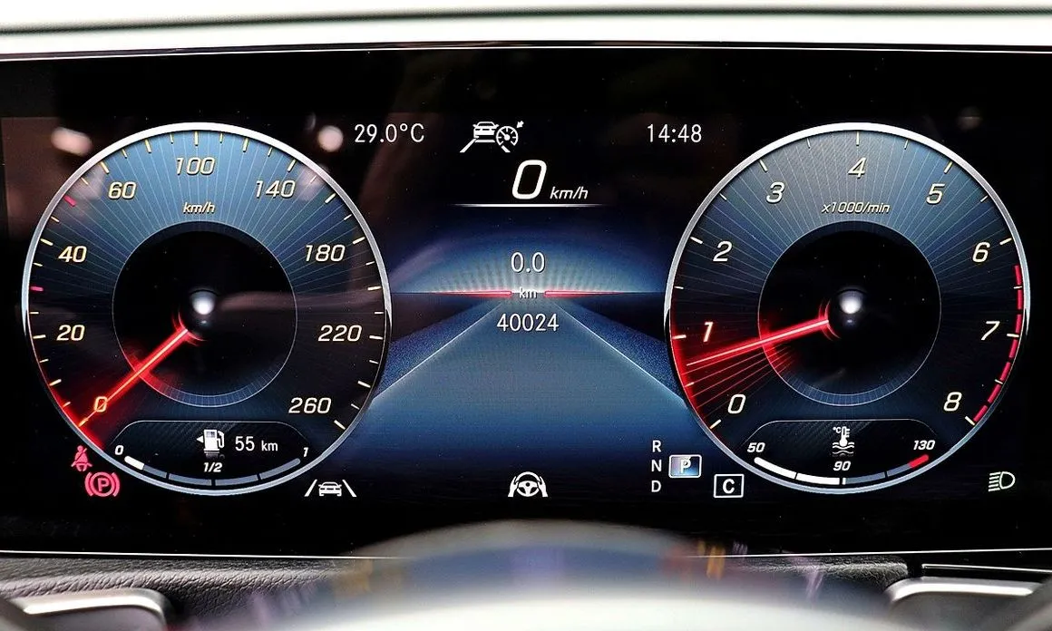 Mercedes-Benz GLB-Class — фото 10
