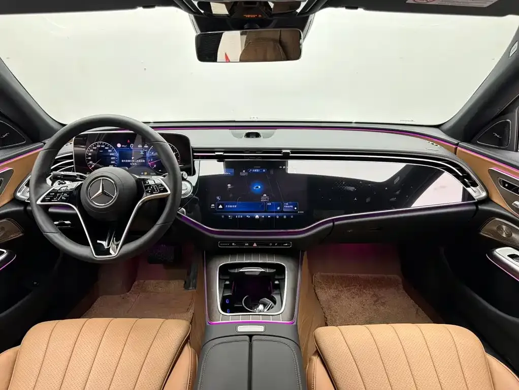 Mercedes-Benz E-Class — фото 10