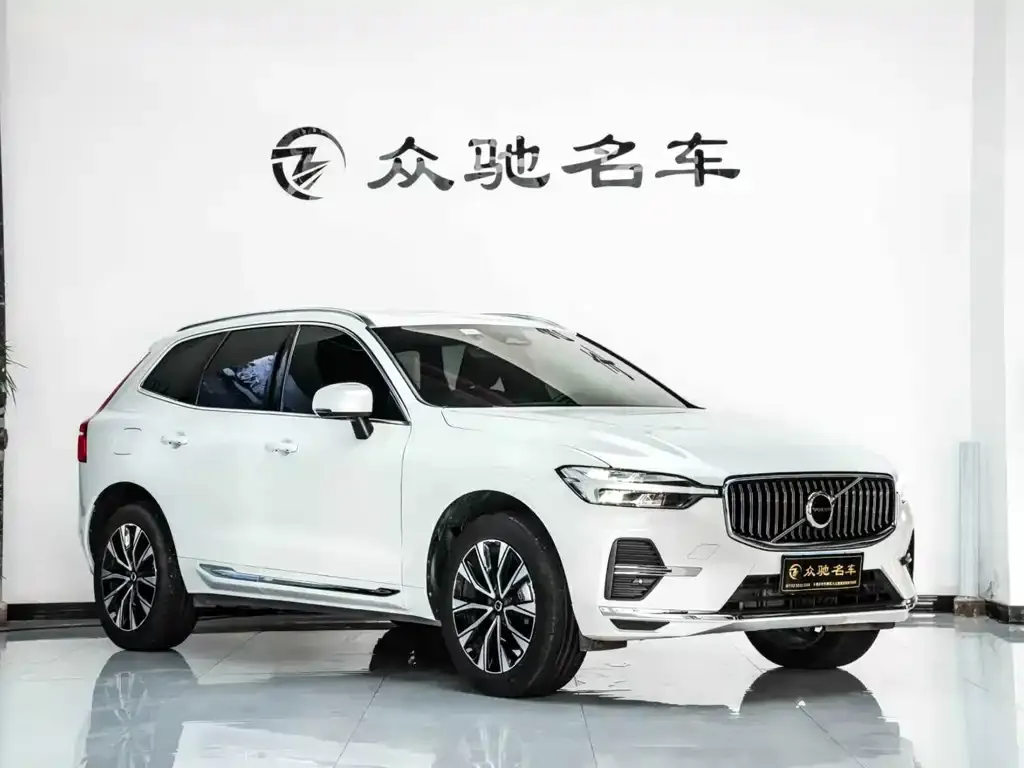 Volvo XC60 — фото 3