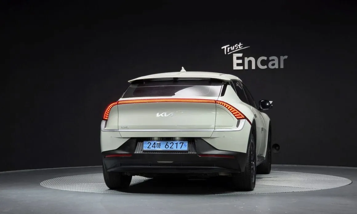 Kia EV6 — фото 2