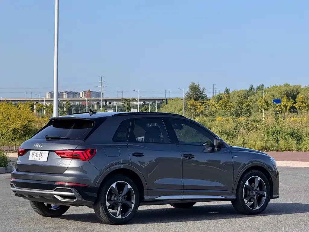 Audi Q3 — фото 3