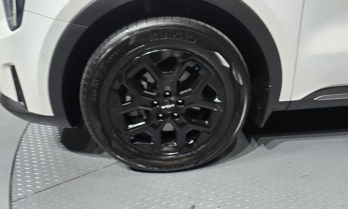 Kia Sorento — фото 10