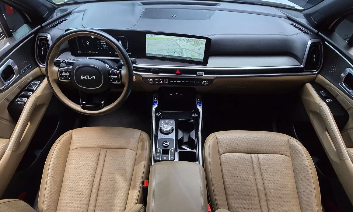 Kia Sorento — фото 7