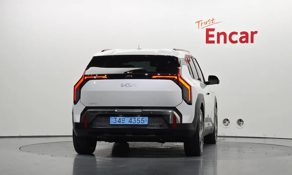 Kia EV3 — фото 6