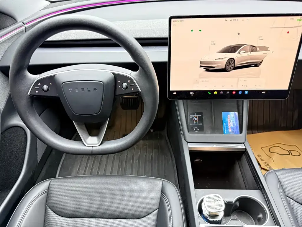 Tesla Model 3 — фото 2