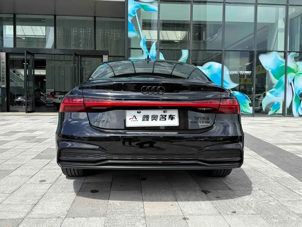 Audi A7L — фото 4