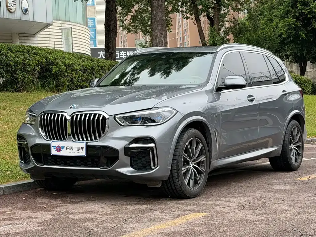 BMW X5 — фото 1