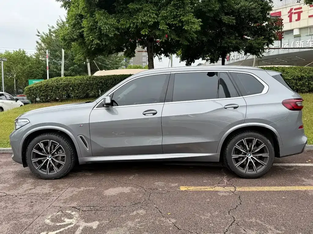 BMW X5 — фото 10