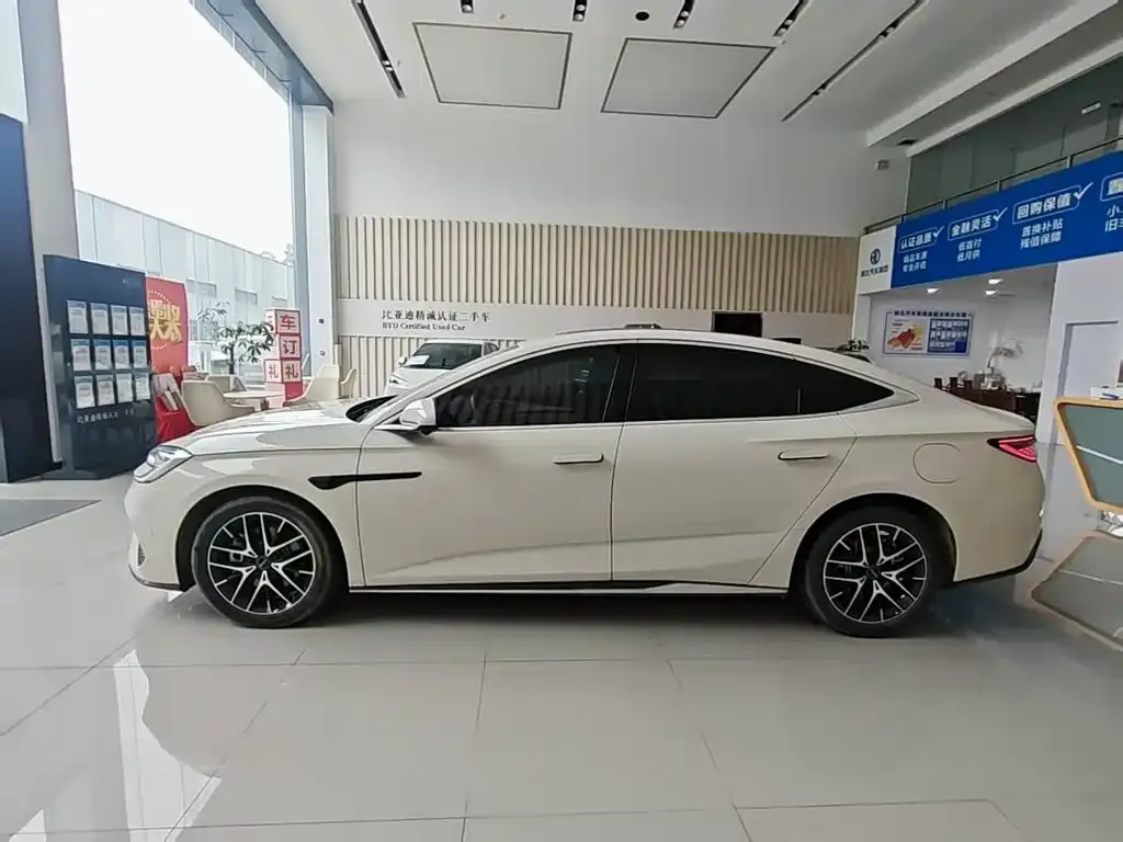 BYD Seal 07 DM-i — фото 6