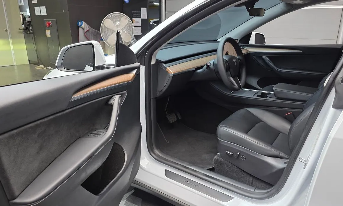 Tesla Model Y — фото 6
