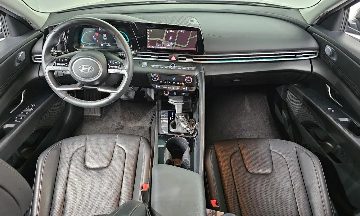 Hyundai AVANTE — фото 9