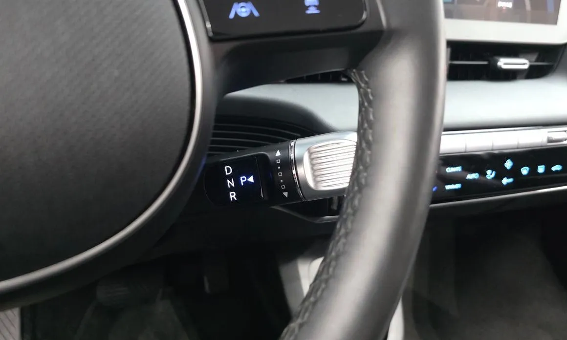 Hyundai Ioniq5 — фото 3
